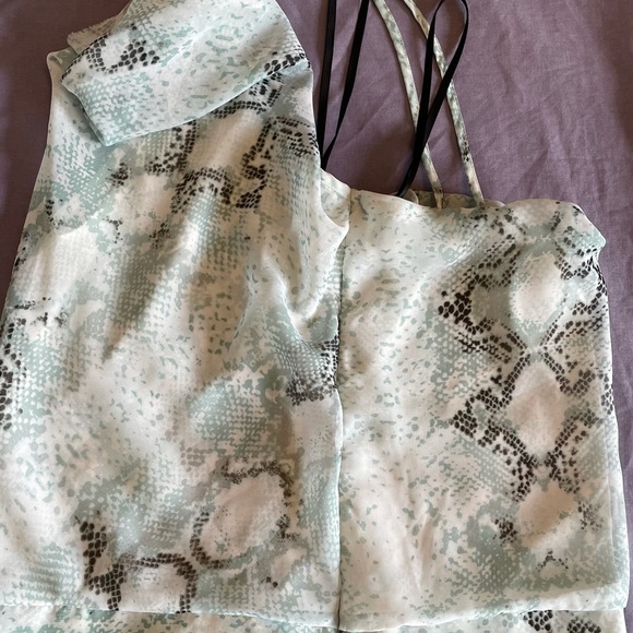 ARDEN B Cowl Neck top - Picture 3 of 4